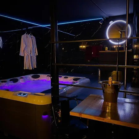 Loveroom 01 * Chazey-sur-Ain