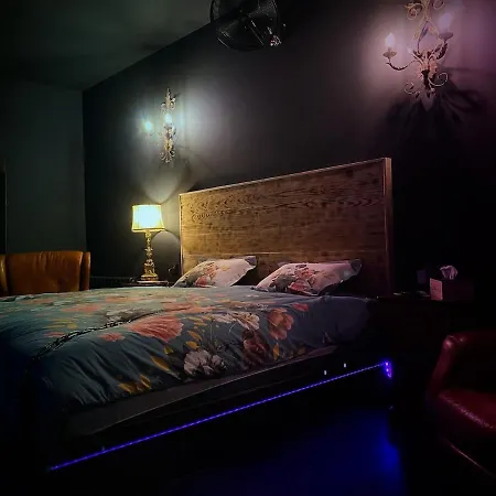 Apartment Loveroom 01 *