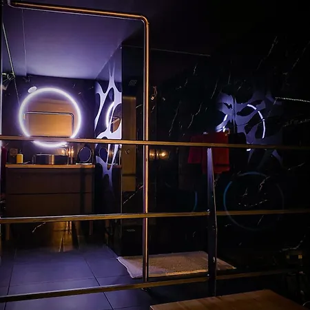 Loveroom 01 * Chazey-sur-Ain
